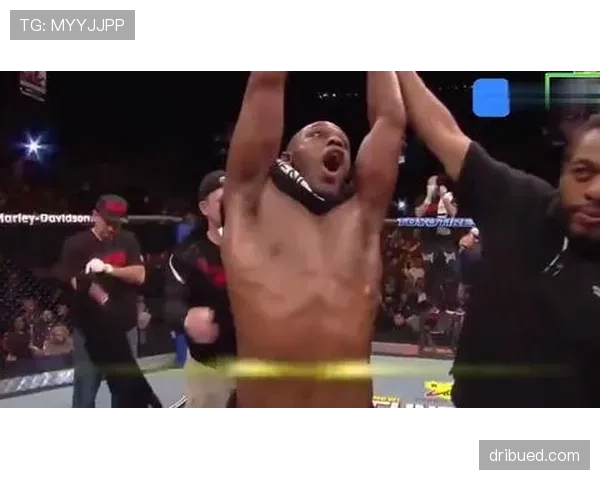 乔恩·琼斯这生活也太疯了吧，赛场外花钱像开挂似的…